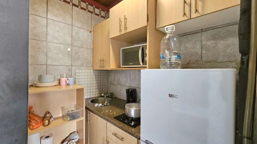 1 Bedroom Property for Sale in Brandwag Free State